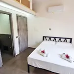 Caelia - Casa Con 3 Matrimoniali Con Bagni Interni