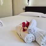 Caelia - Casa Con 3 Matrimoniali Con Bagni Interni Prázdninový dům S'archittu Cuglieri