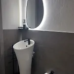 Caelia - Casa Con 3 Matrimoniali Con Bagni Interni *