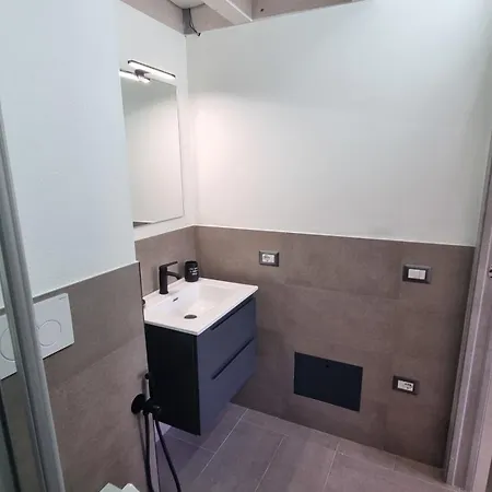 Caelia - Casa Con 3 Matrimoniali Con Bagni Interni *