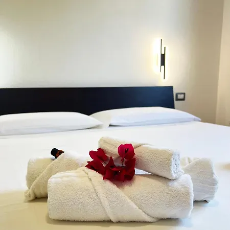 Caelia - Casa Con 3 Matrimoniali Con Bagni Interni Casa de Férias