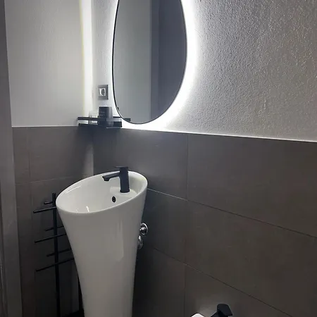 Caelia - Casa Con 3 Matrimoniali Con Bagni Interni *