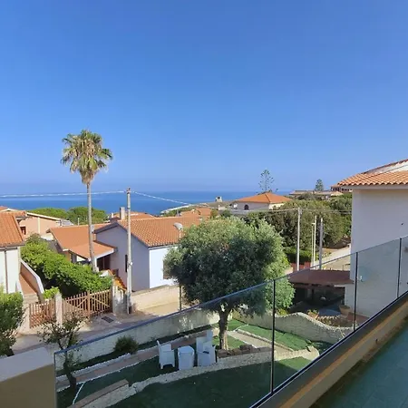 Caelia - Casa Con 3 Matrimoniali Con Bagni Interni