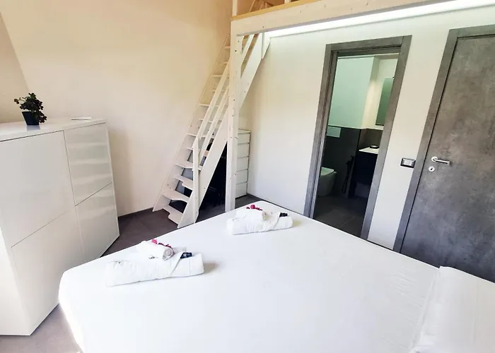 Caelia - Casa Con 3 Matrimoniali Con Bagni Interni * 萨尔奇图库列里