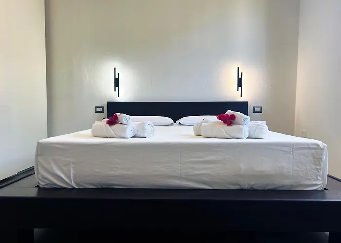 Caelia - Casa Con 3 Matrimoniali Con Bagni Interni 萨尔奇图库列里